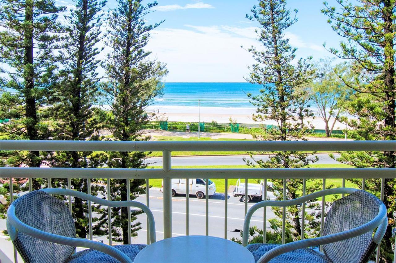 Seacrest Beachfront Apartments Surfers Paradise Gold Coast Luaran gambar