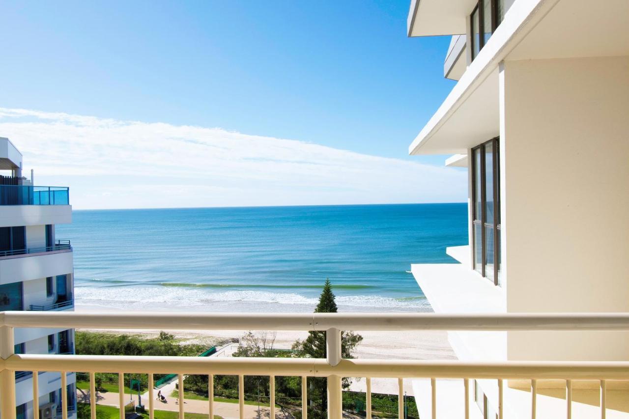 Seacrest Beachfront Apartments Surfers Paradise Gold Coast Luaran gambar