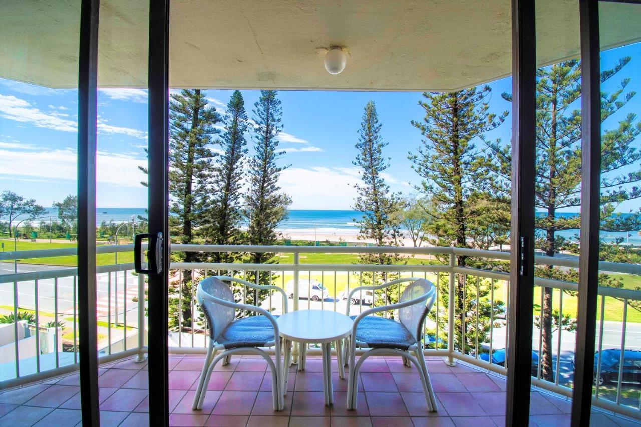 Seacrest Beachfront Apartments Surfers Paradise Gold Coast Luaran gambar