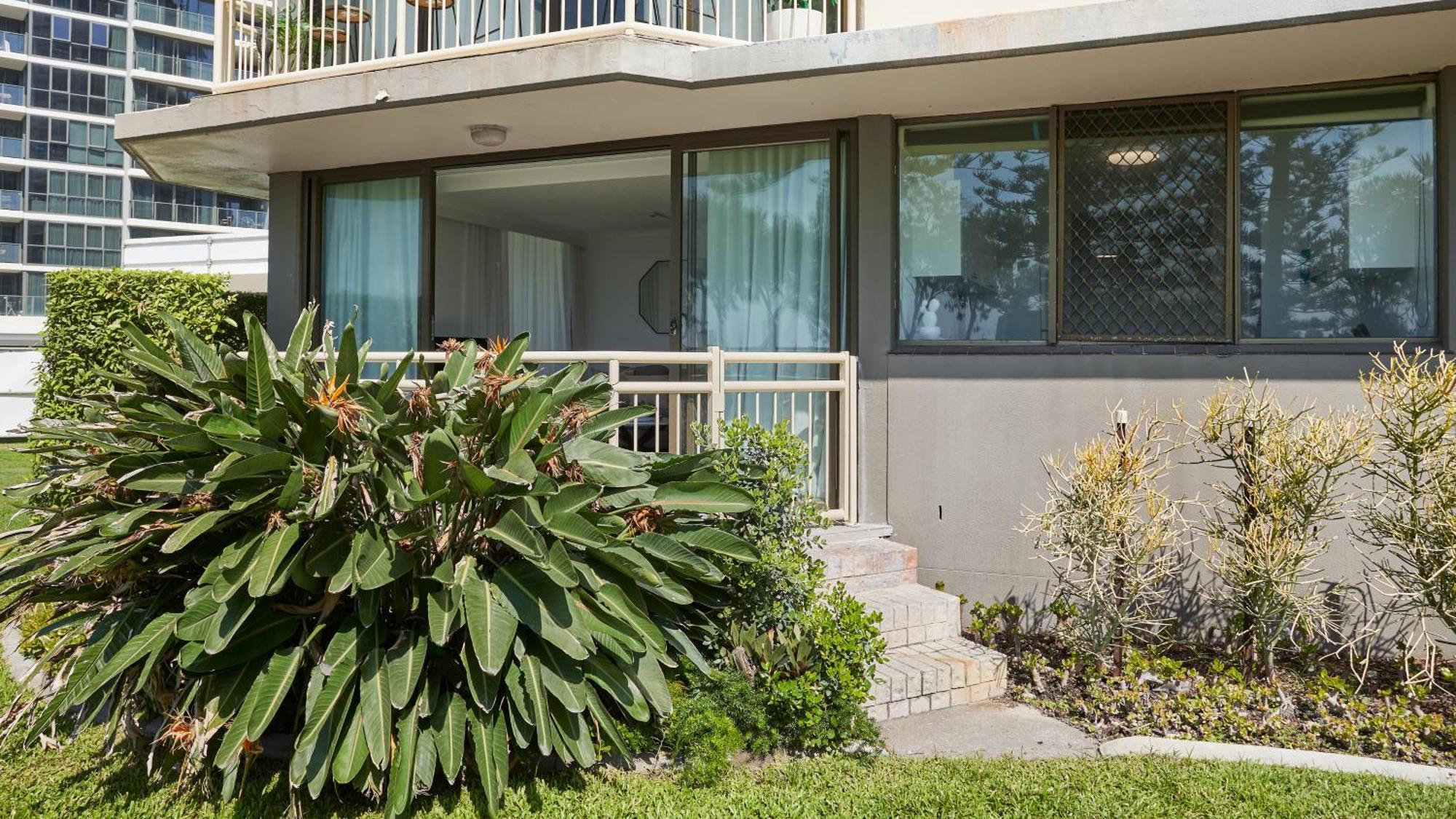 Seacrest Beachfront Apartments Surfers Paradise Gold Coast Luaran gambar