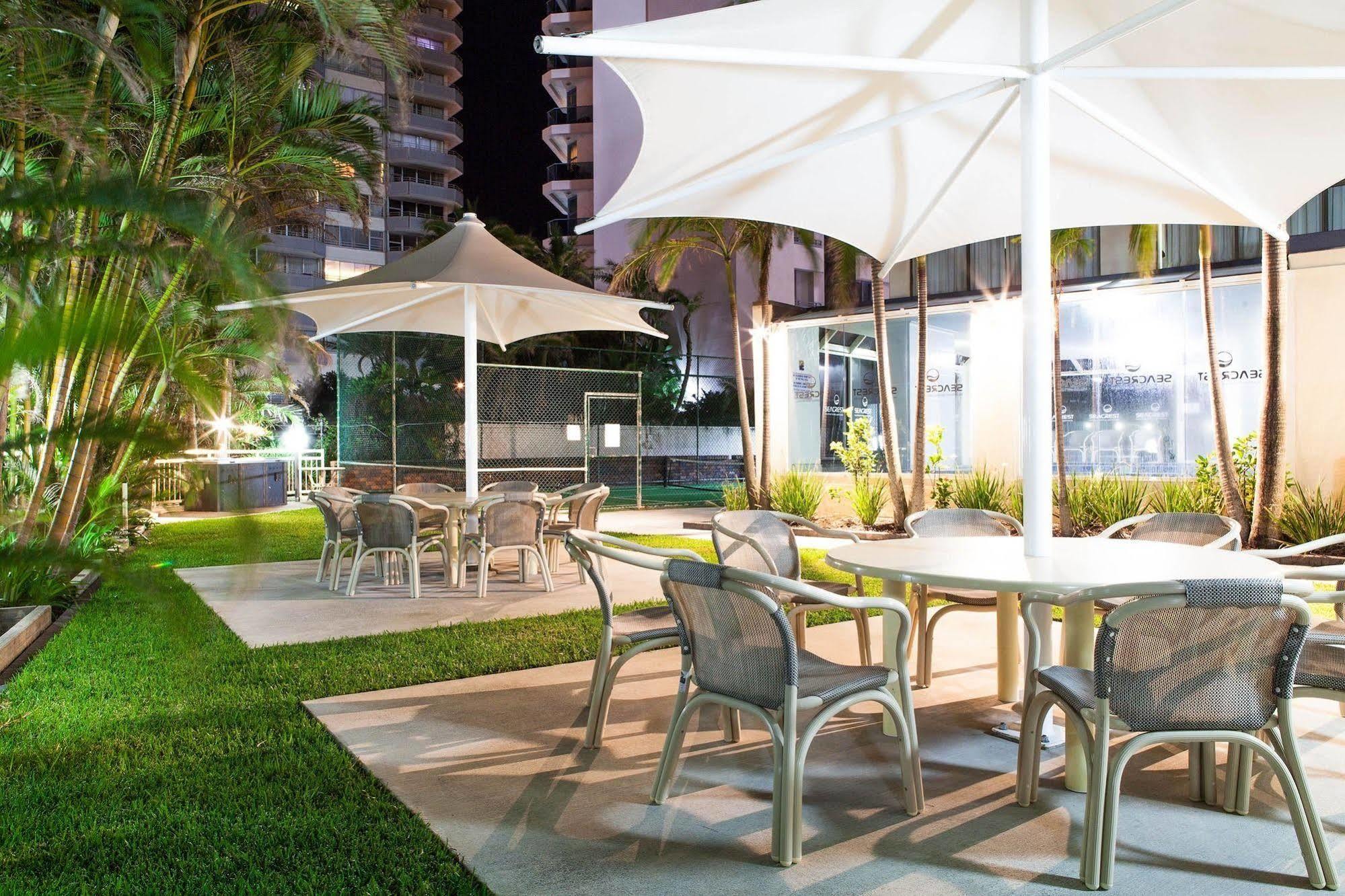 Seacrest Beachfront Apartments Surfers Paradise Gold Coast Luaran gambar