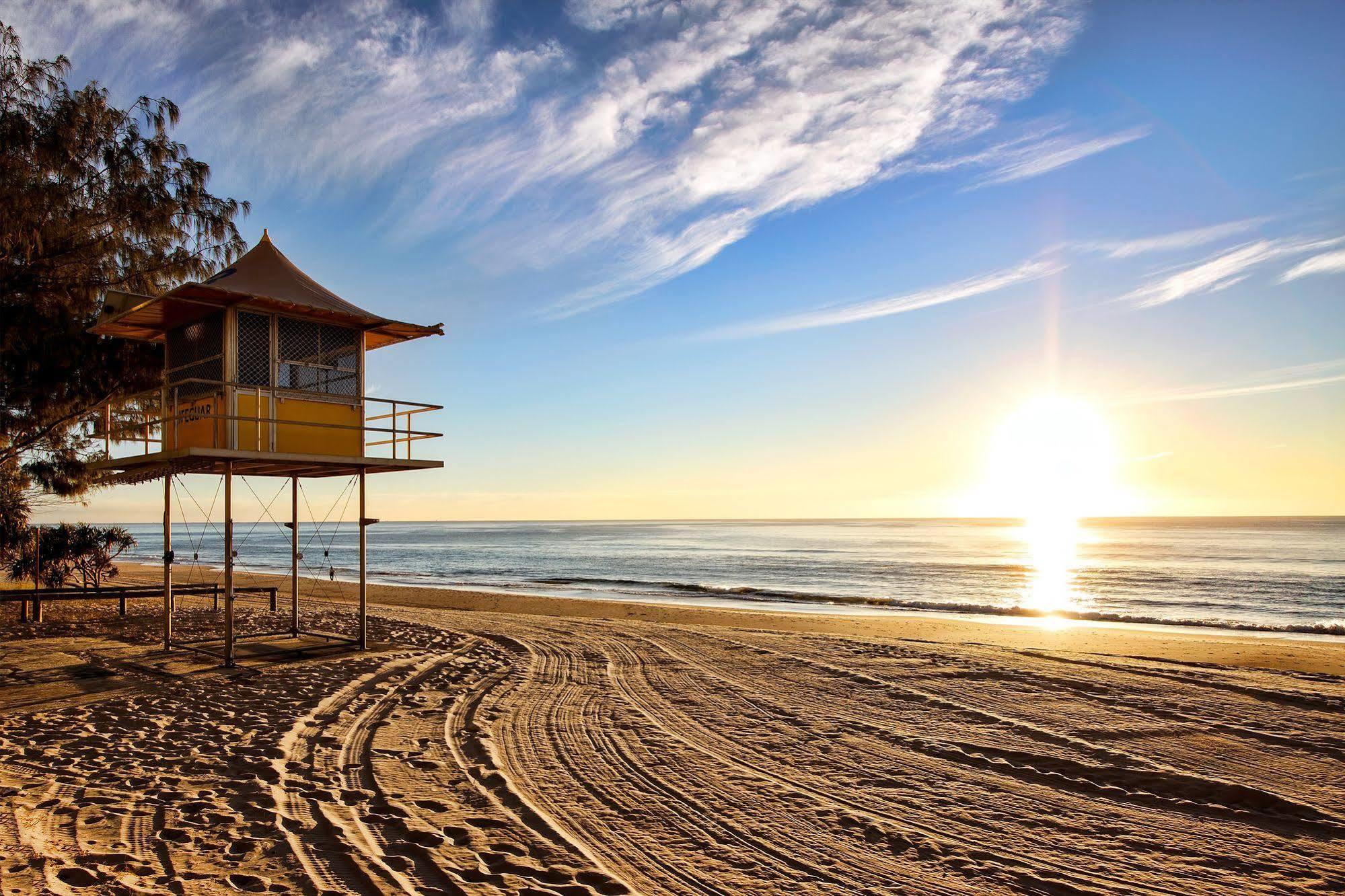 Seacrest Beachfront Apartments Surfers Paradise Gold Coast Luaran gambar