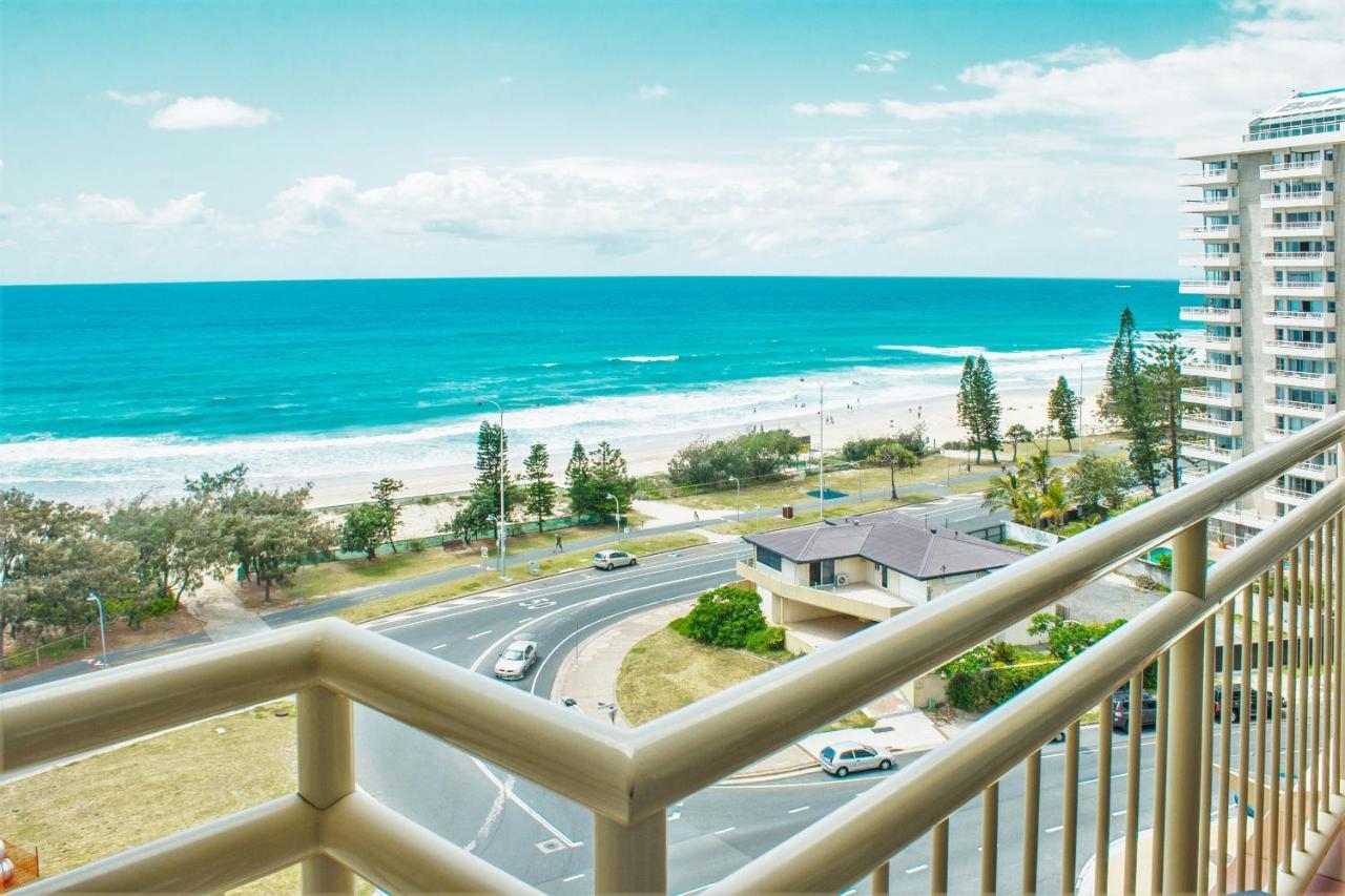 Seacrest Beachfront Apartments Surfers Paradise Gold Coast Luaran gambar