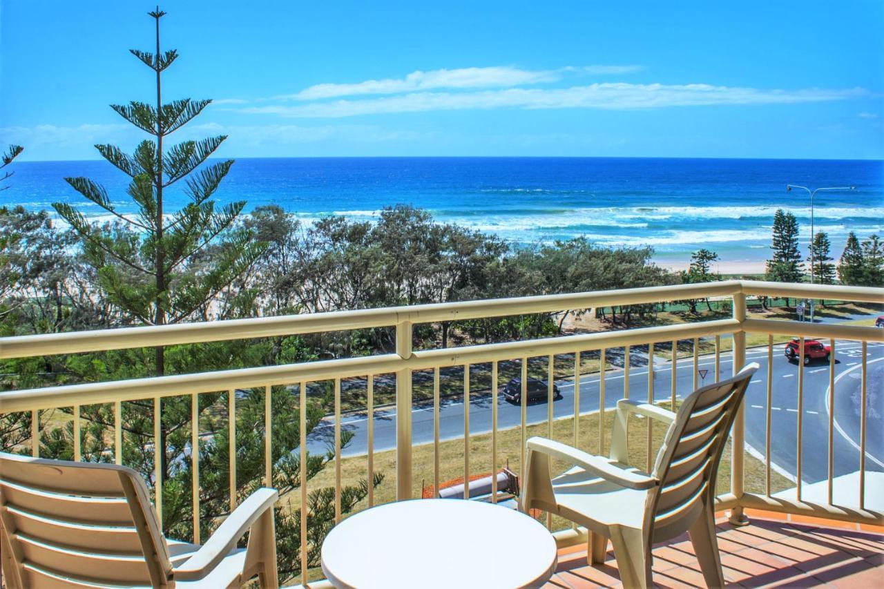 Seacrest Beachfront Apartments Surfers Paradise Gold Coast Luaran gambar