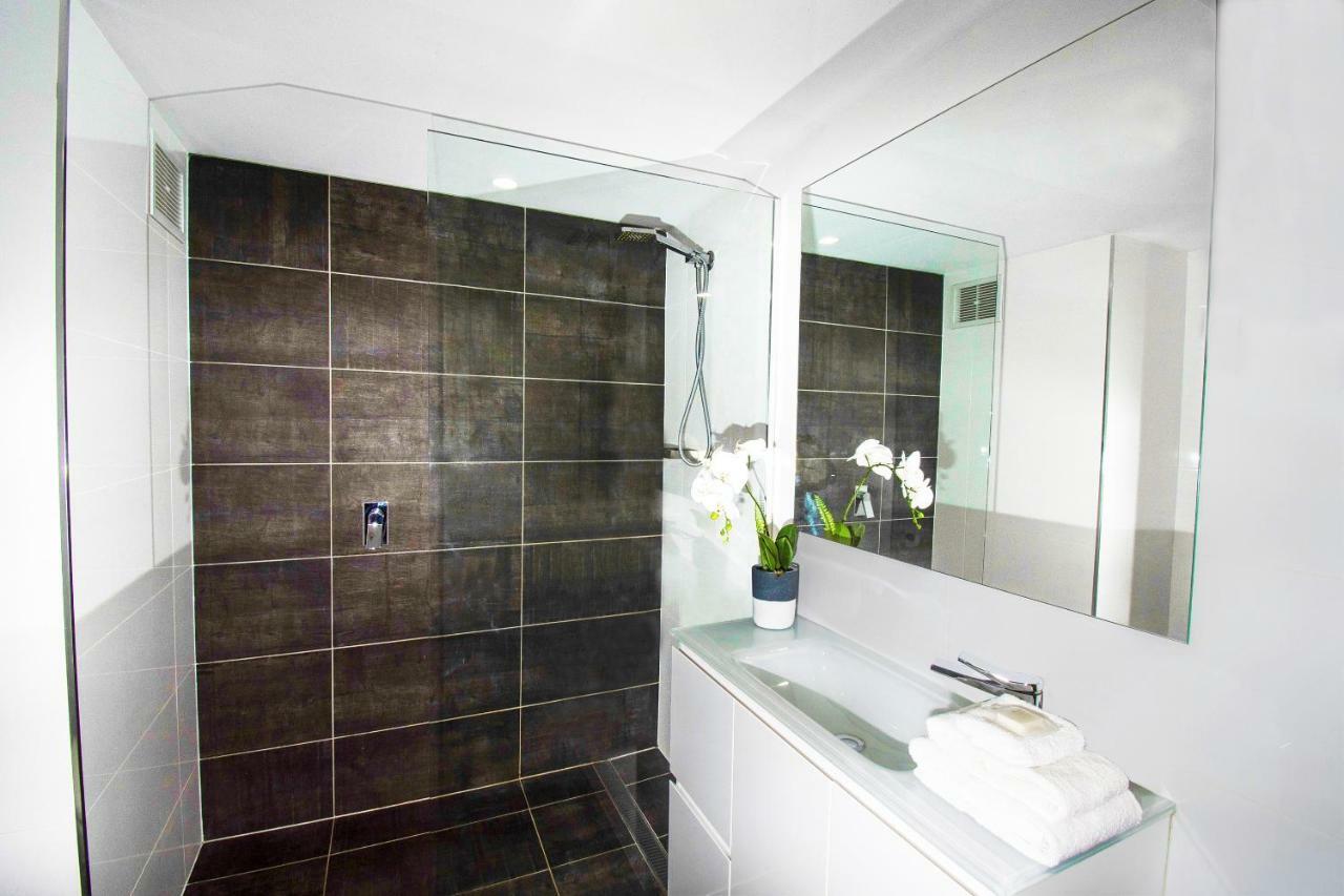 Seacrest Beachfront Apartments Surfers Paradise Gold Coast Luaran gambar